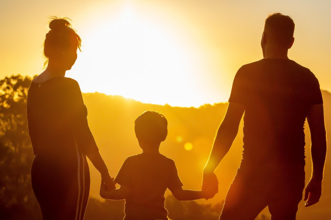 COSTELLAZIONI FAMIGLIARI: COME PUOI SCIOGLIERE I NODI DEL TUO PASSATO FAMILIARE?