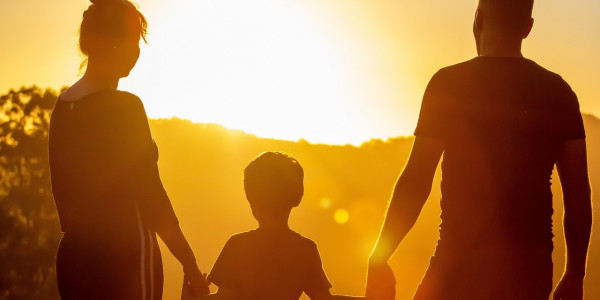 COSTELLAZIONI FAMIGLIARI: COME PUOI SCIOGLIERE I NODI DEL TUO PASSATO FAMILIARE?