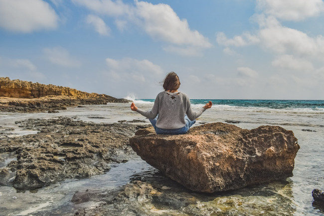 Dalle Tempeste Emotive all'Equilibrio: La Mindfulness Come Alleata Quotidiana